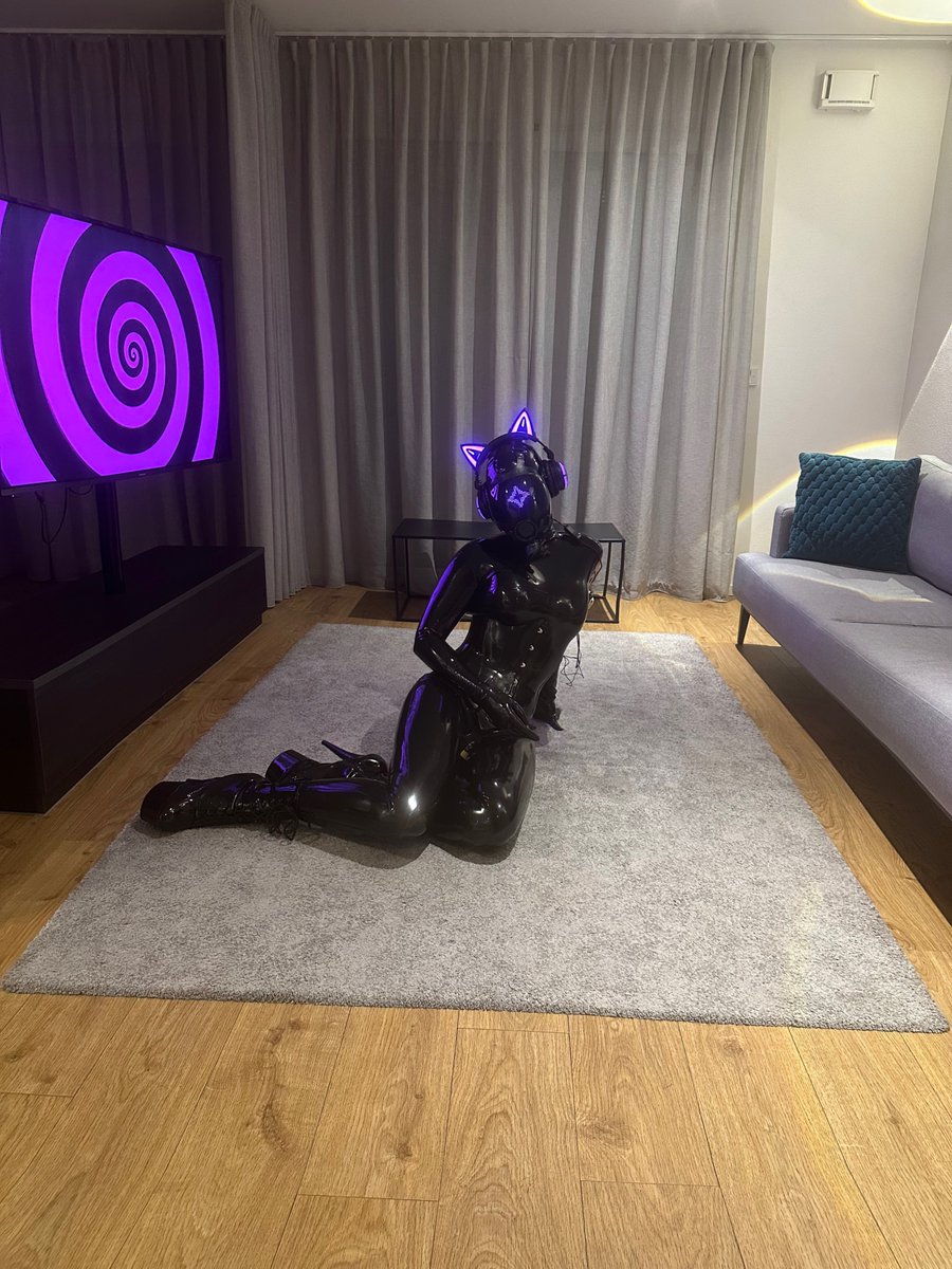 ✧-L077 tweet media