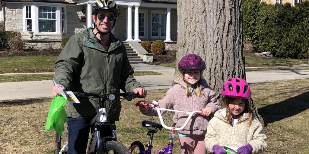 Time is running out to register for our Family Shamrock Scavenger Hunt on March 15. This Lake Bluff favorite sends families on an Amazing Race style adventure across town solving riddles, following clues, and searching for shamrocks.
