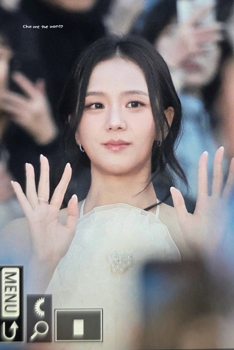 chuarethewan's tweet photo. 260308 JISOO 🤍 #BoyfriendOnDemand 

#JISOO #지수 @officialBLISSOO https://t.co/u7CsCwvCvy