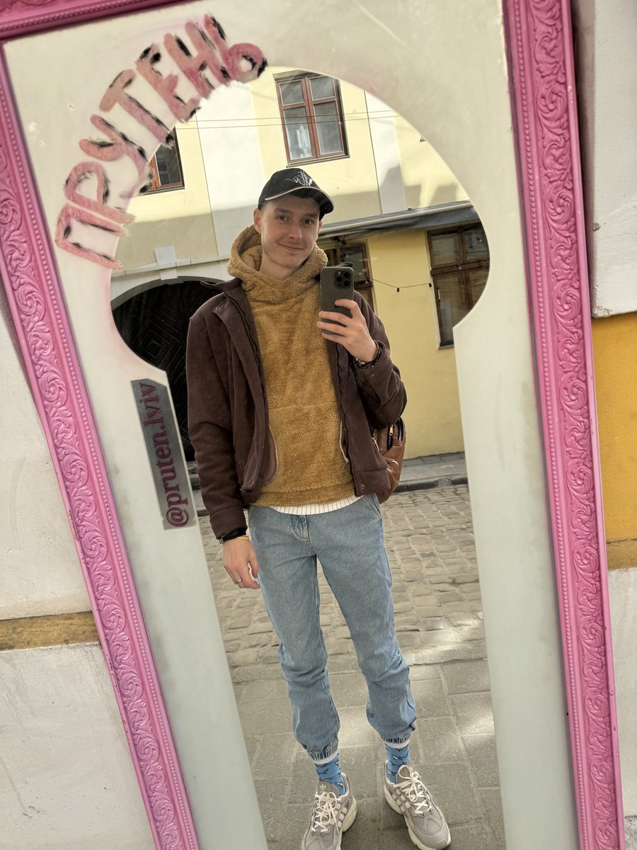 Пан кіт хот🇺🇦 tweet media