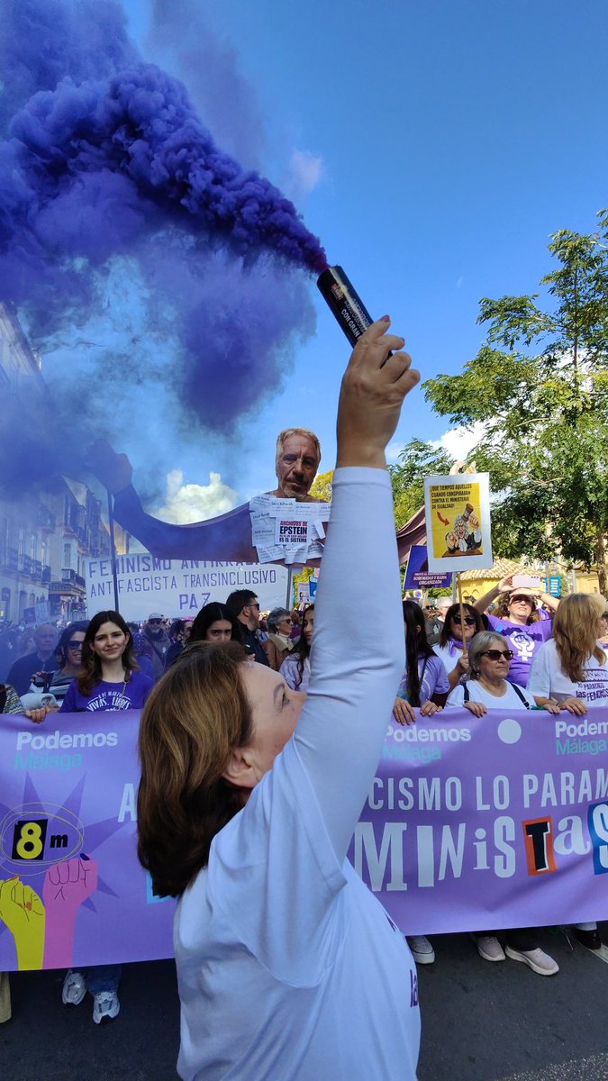 podemosmalaga's tweet image. 💜Al fascismo lo paramos las feministas✊🏼

Por un #feminismo antirracista, antifascista y transinclusivo.

#8M en las calles, #libres y #combativas