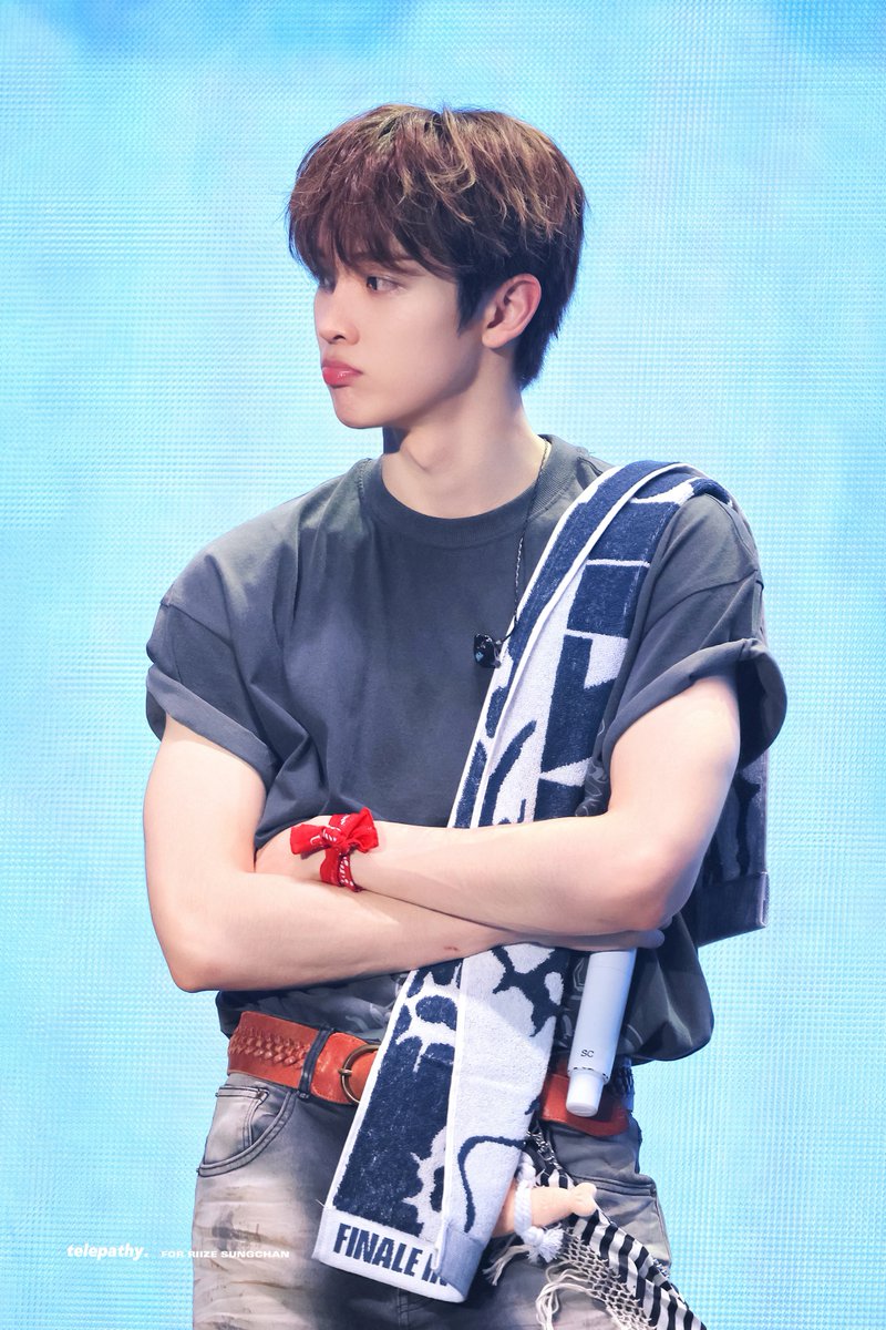 𝐭𝐞𝐥𝐞𝐩𝐚𝐭𝐡𝐲. tweet media