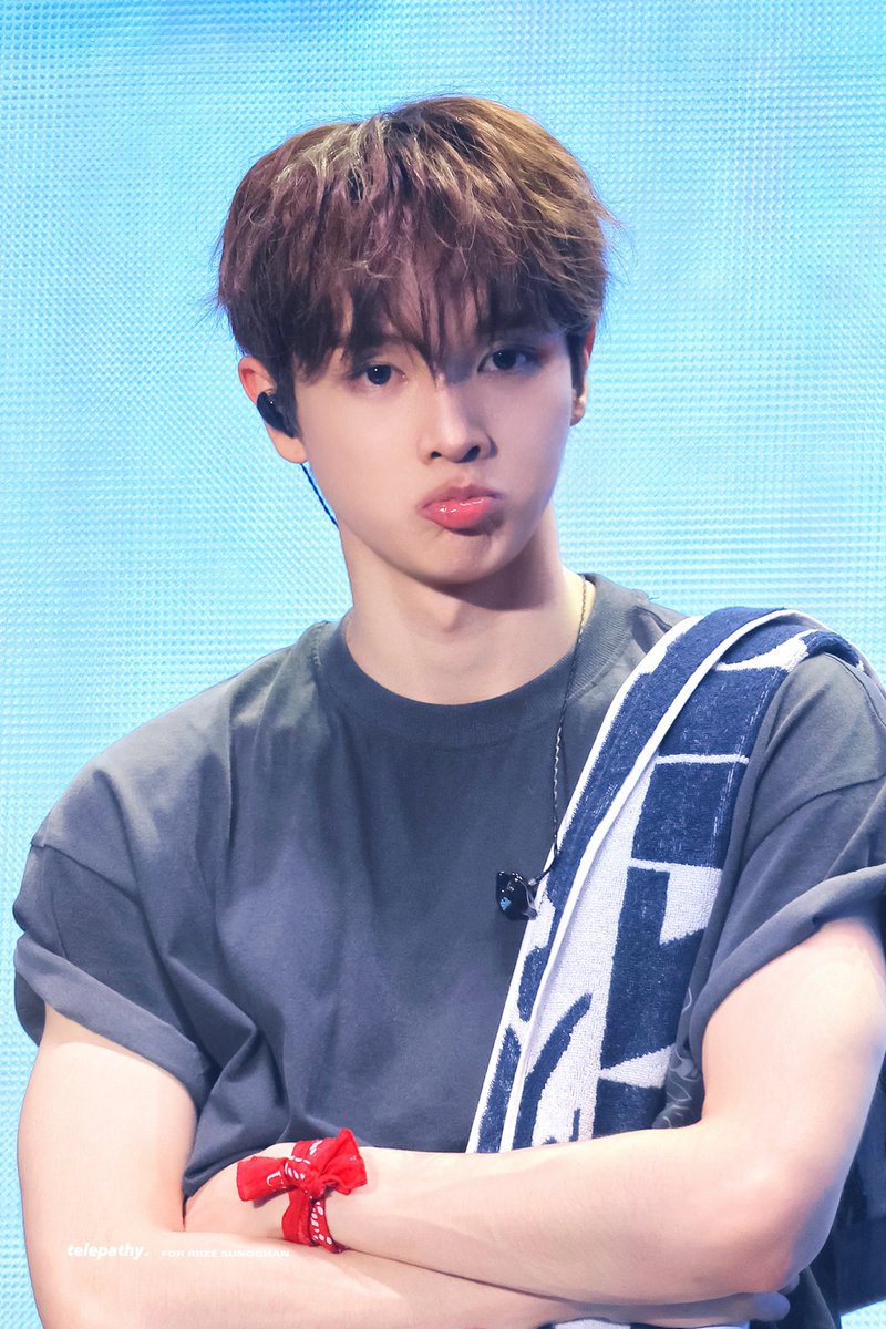 𝐭𝐞𝐥𝐞𝐩𝐚𝐭𝐡𝐲. tweet media