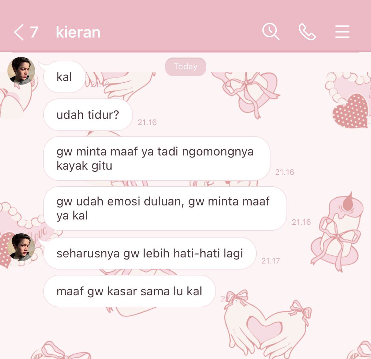 facesofclar's tweet photo. and the one who hurts u the most turns out to be the person you love the most 

keonho few tweets au https://t.co/3s56IiYLYr
