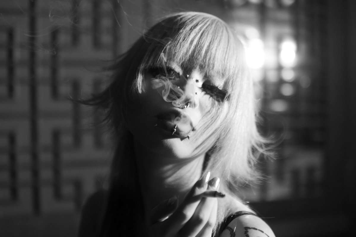 金蹴り戦士からカメラマンになる?ジョーダン tweet media