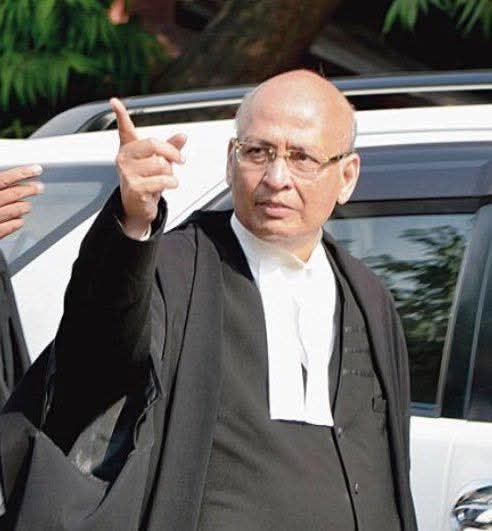 2,869 करोड़ की संपत्ति के मालिक हैं वकील साहब अभिषेक मनु सिंघवी। 

हर बार राज्यसभा में जाते हैं। भले ही और किसी की एंट्री हो न हो, इनकी एंट्री पक्की है।