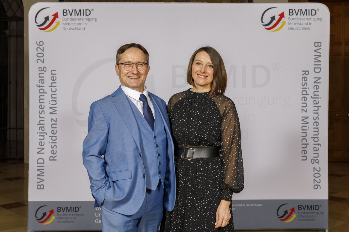 ms_goldstandard's tweet photo. Wir beraten als Edelmetallberater seit mehreren Jahren Kunden bei der Entscheidung, in zertifiziertes Feingold oder anderen Edelmetallen als Vermögensschutz und Kapitalerhöhung zu investieren.

#goldstandardbusiness #edelmetall #diamanten #klassisch #online #strategisch #depot https://t.co/fUbfe7qySa