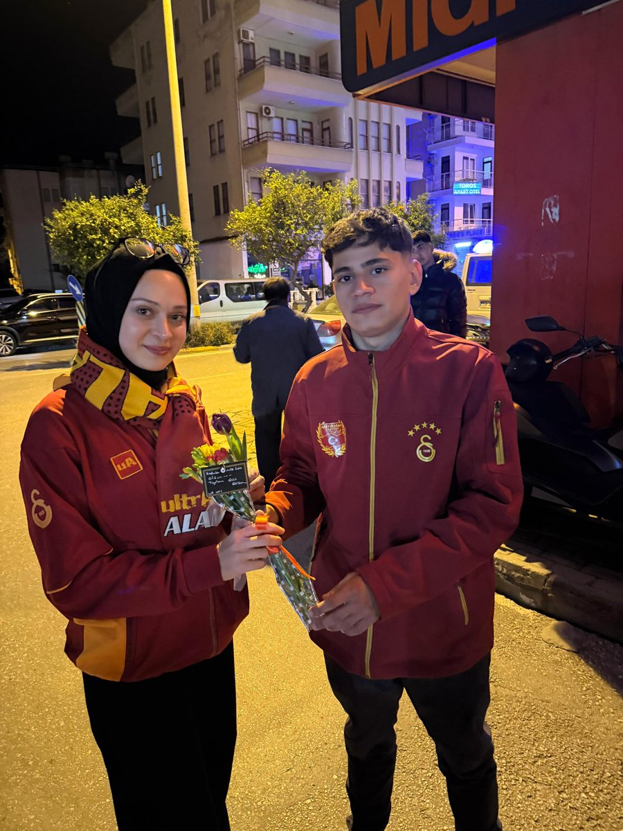 “Kahraman Türk kadını, sen yerde sürünmeye değil, omuzlar üzerinde göklere yükselmeye layıksın.”

Mustafa Kemal ATATÜRK

8 Mart Dünya Kadınlar Günü Kutlu Olsun.

#uAYurtiçi #uAAlanya