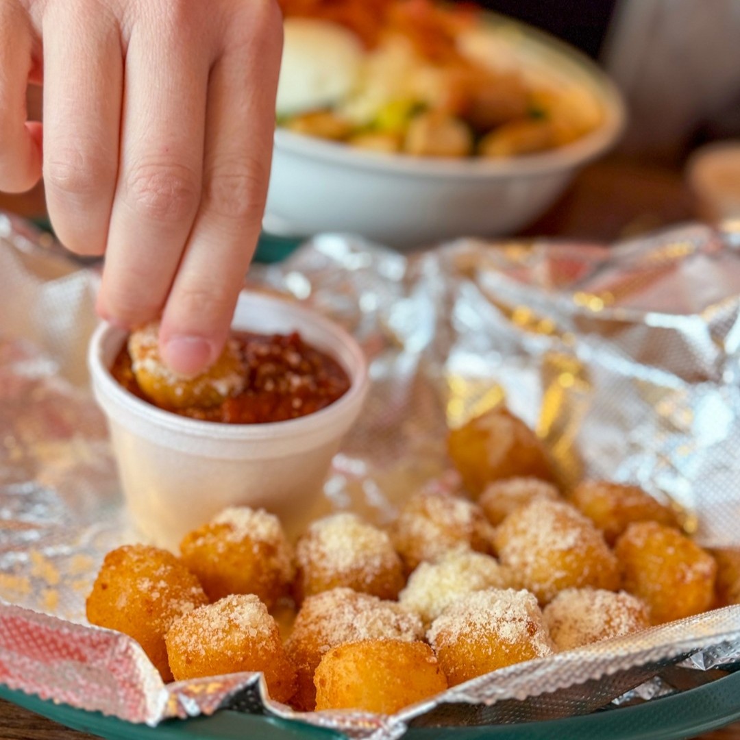 Imo's Pizza tweet media