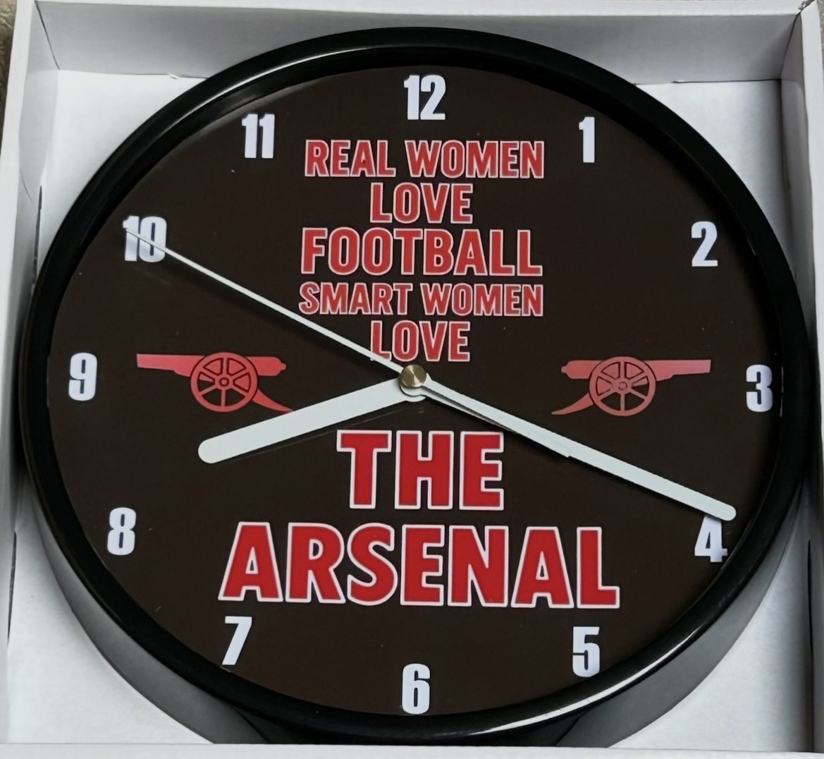 To celebrate #InternationalWomensDay2026 and these amazing Gooners <a href="/PrinnyP11AFC/">Prudyy👸🏼</a> <a href="/GeeTriggs/">Georgina Triggs</a> <a href="/GoonerGirl1969/">PG ⚽❤️</a> <a href="/ruthbeckart/">Ruth Beck Art 🔴⚪️🎨</a> <a href="/Mrs_lauralee/">Laura-Lee Paterson (AWFC matchday vlogs)</a> <a href="/joeyboo007/">Giovanna 🇮🇹 Forza Italia 🐶</a> and many others I am giving away one of these clocks today!! Just like and repost to be in tonight’s draw at 8.00pm