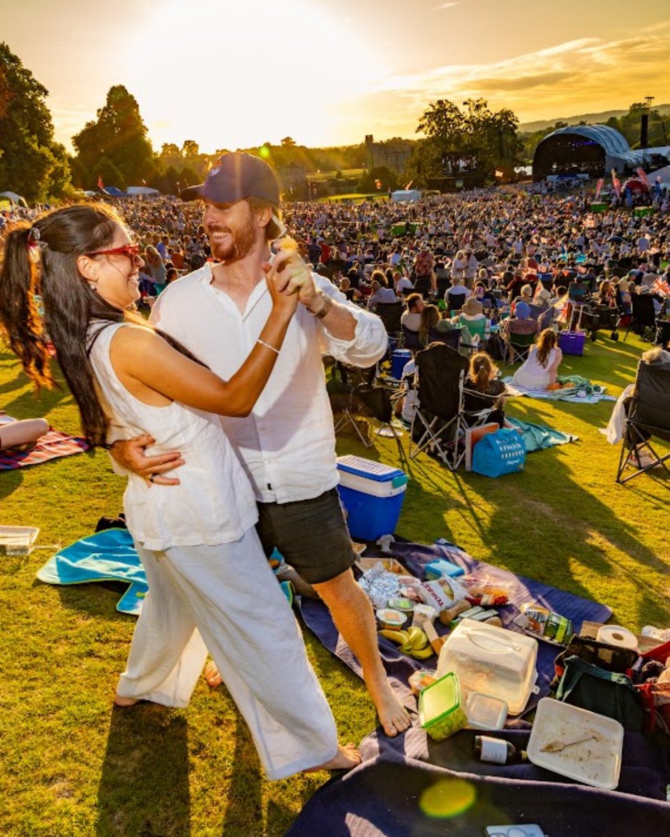 Leeds Castle Concert tweet media