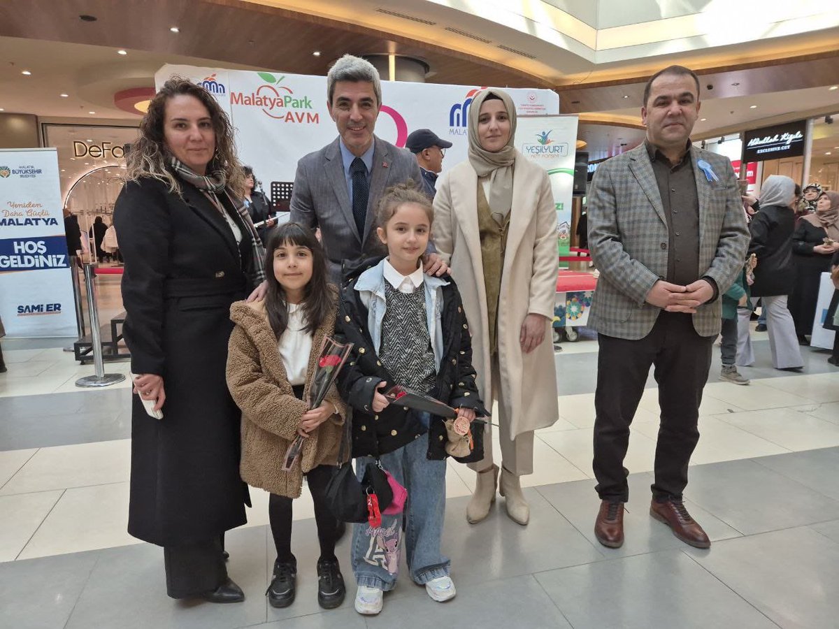 🌸 8 Mart Dünya Kadınlar Günü Kutlu Olsun!
​Malatya Valiliğimiz himayelerinde, paydaş kurumlarımızın iş birliğiyle MalatyaPark AVM’de düzenlenen "8 Mart Dünya Kadınlar Günü" programına İl Müdürümüz Sayın Behçet Bakır katılım sağladı.
​Toplumun temel taşı, emeğin ve sevginin