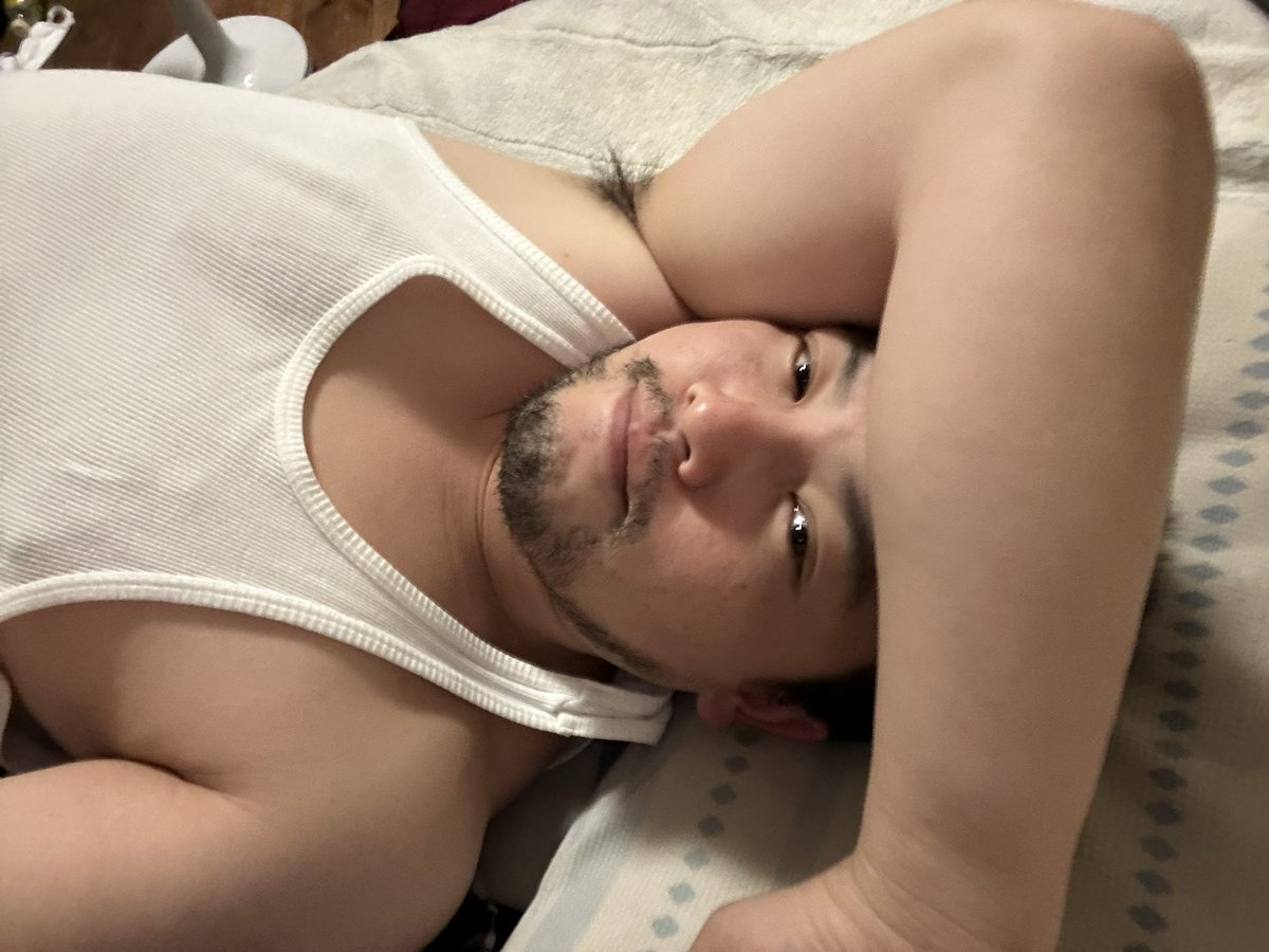 今日は栄でお昼ご飯をお友達と食べて、夕方からは家に帰ってのんびりしていました☺️
流石に6日連続で筋トレを行い、毎回次の日筋肉痛になるくらいに行っていたため、疲労がピークに💦
今日は夕方からは家にいて、ひたすら寝まくっていました（笑）