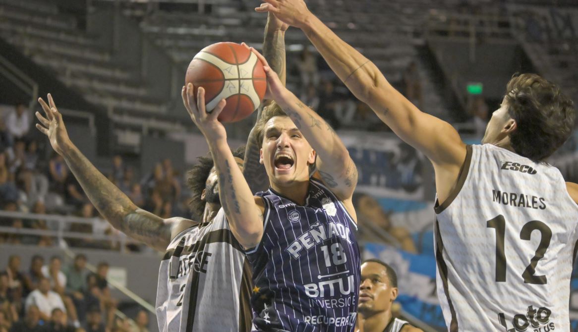 BUEN TRABAJO EN CASA.

Platense hizo transpirar a Peñarol que finalmente terminó superandolo en el Polideportivo Islas Malvinas para festejar con su gente.

Más en planetanaranja.site
