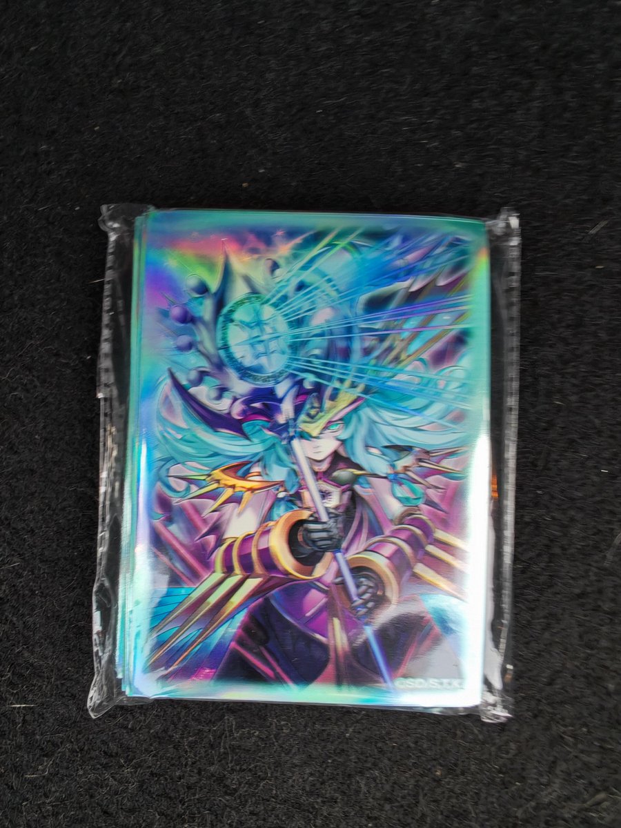 herry0304's tweet photo. 遊戯王 BATTLE NEXUS 2026 TOP8 のプレイマットとスリーブを販売します。
エルシャドール・メシャフレール プレイマット：120,000
凍てし心が映す神影 スリーブ：30,000
マレーシアから発送します。
Wiseでの送金に対応しています。
ご興味のある方は、直接DMしてください。 https://t.co/b3QJ6MuqEh