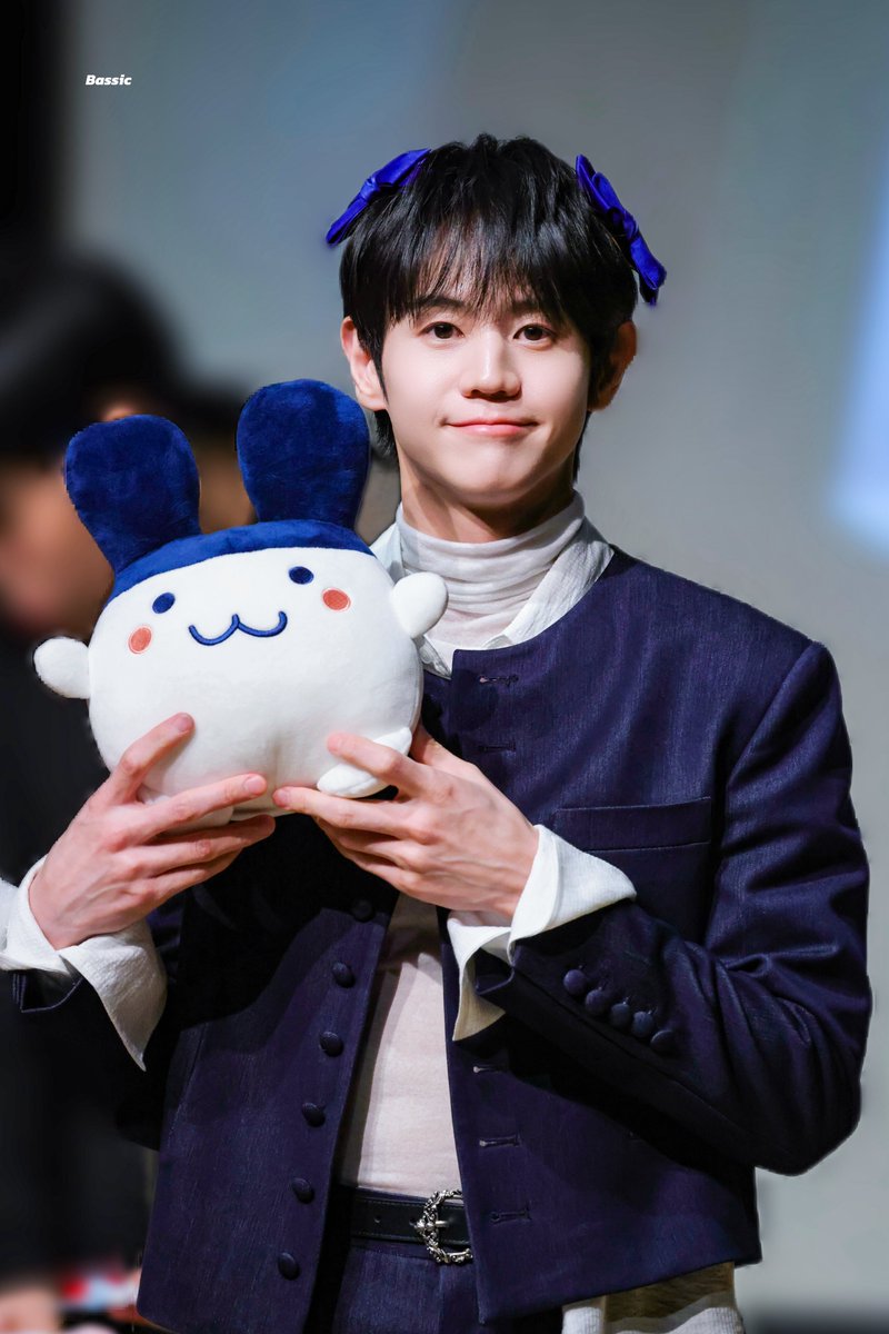 𝑩𝑨𝑺𝑺𝑰𝑪 tweet media