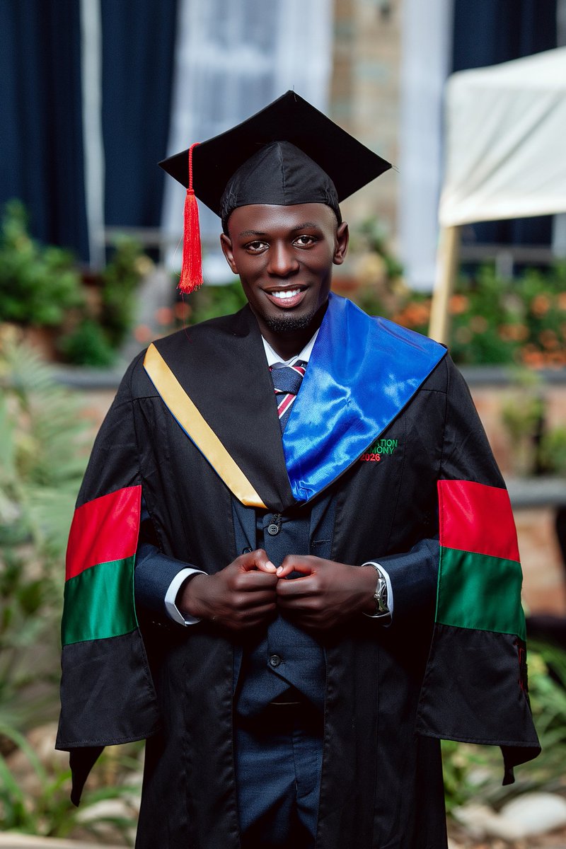 ErickRemy2's tweet photo. About 10 days back, during the 76th graduation ceremony @Makerere , I appeared before the chancellor for the conferment of a first class degree of bachelor of commerce @MakCoBAMS. About 4 yrs back, I started a blurry, confusing,unpredictable journey whose  results I cherish. https://t.co/qQnhzoEtFd