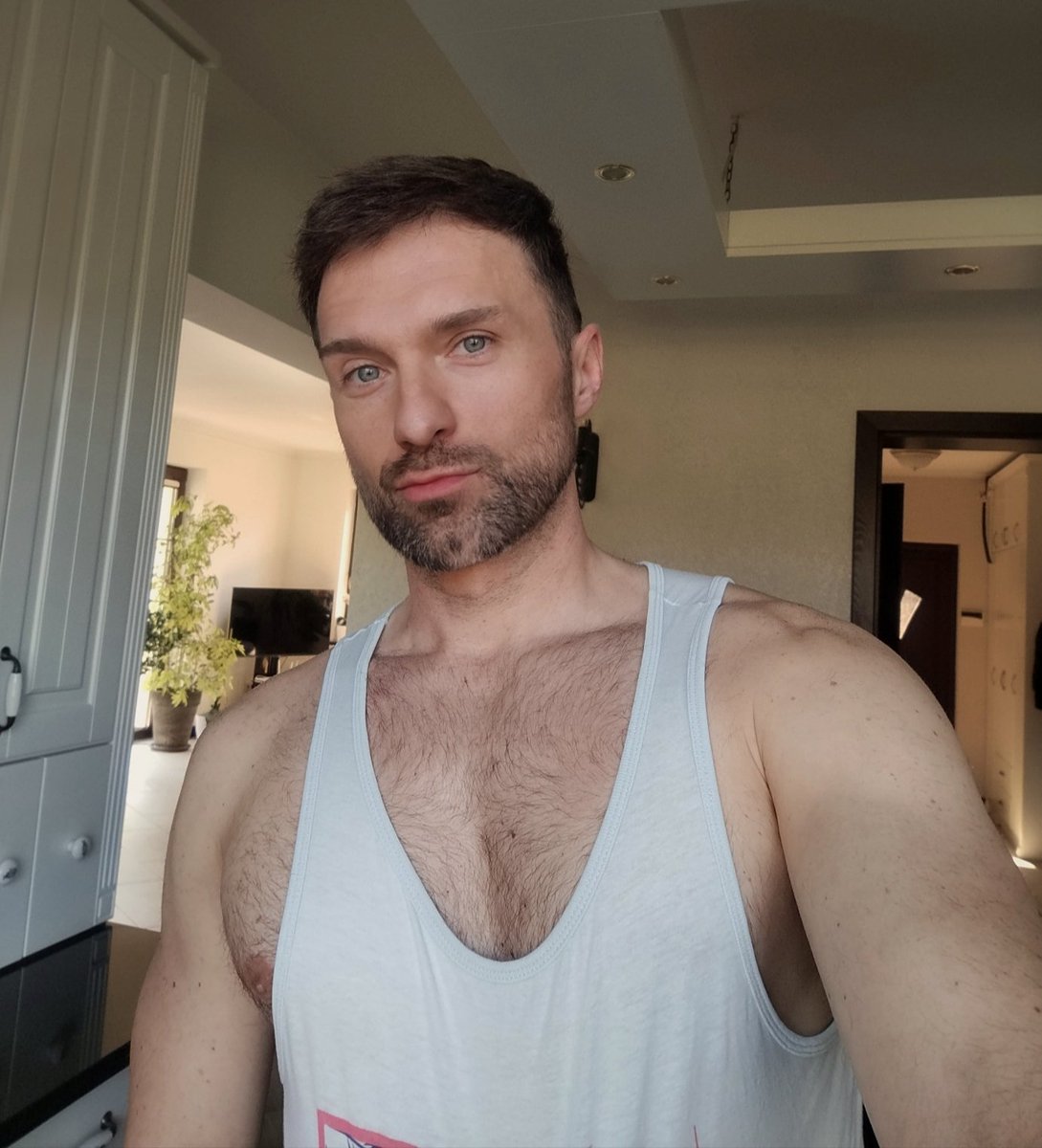 💥 Luke Fernando 💥 tweet media