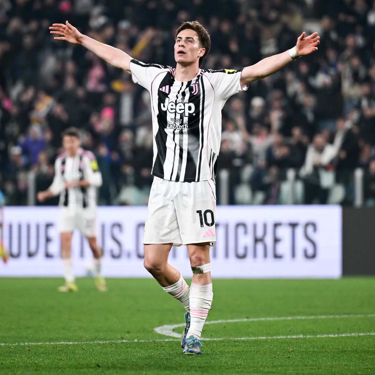 JuventusFC tweet media