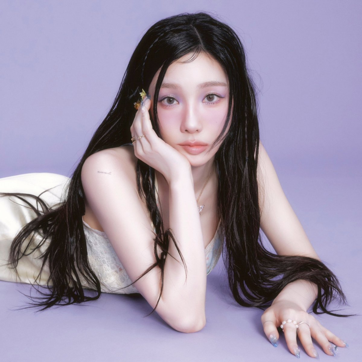OneilyMusic's tweet photo. Happy 37th birthday to TAEYEON of Girls’ Generation! https://t.co/3JupuJS1Jt