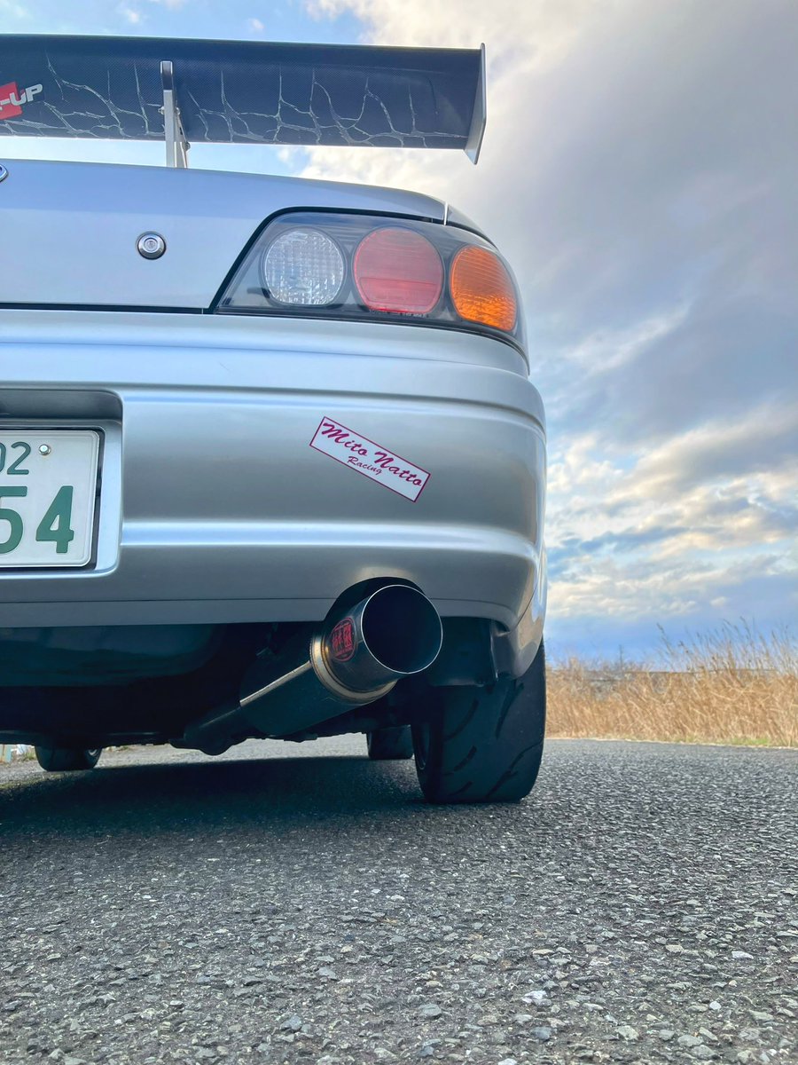 db4mini's tweet photo. #AE111
 7年落ちのATR SPORT(ヒビ多め硬め)からナンカンAR-1に交換してもらいました！

元のタイヤより重さはあるようで加速は少し鈍くなったかな？くらいですがハンドリングがダイレクトになってタイヤの食いもかなり良いですよ〜

タイヤが柔らかくなったお陰か乗り心地良くなりました！良かったw https://t.co/y346dRCEow