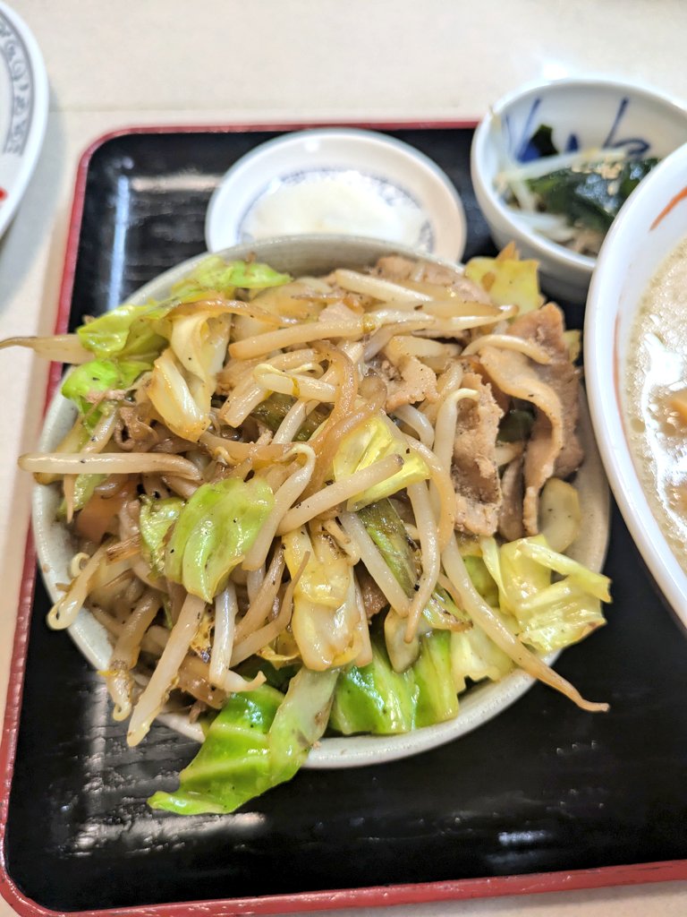 menchoko1209501's tweet photo. ラーメンよりメインの面構えだった… https://t.co/NjC8smJMpV