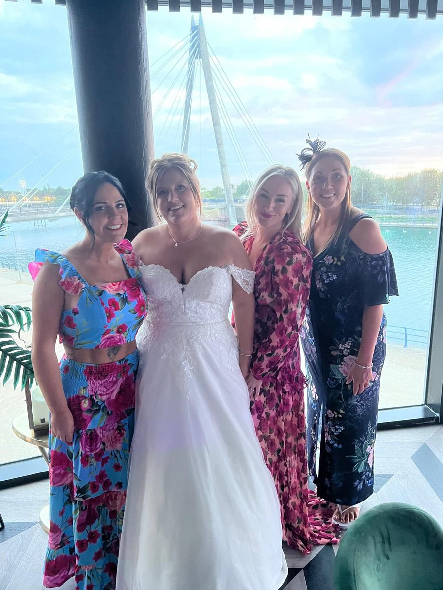 One of my bestest friends wedding day 😍