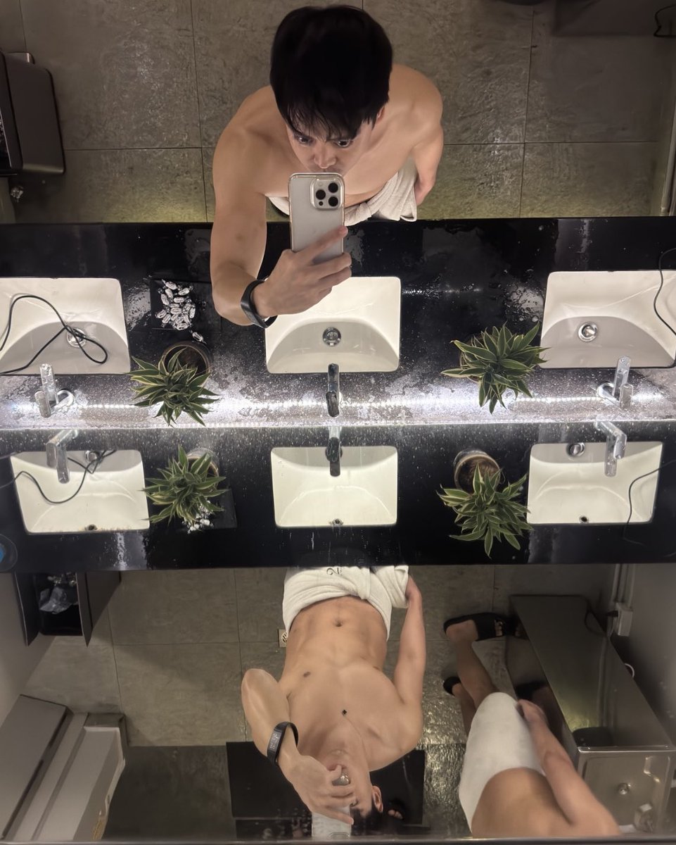 Angelo Castro tweet media