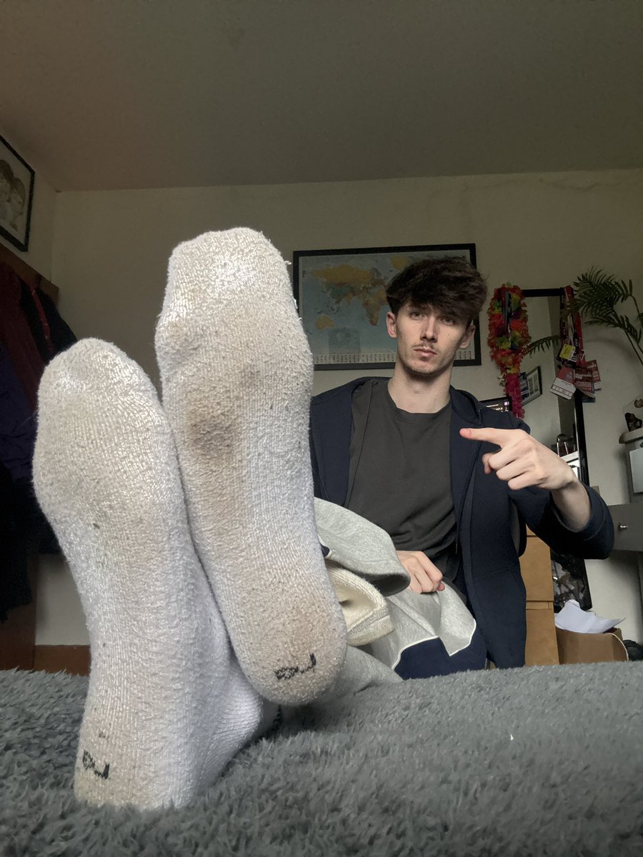 BestSockMasters's tweet photo. MasterOfTheDay (7thth March)
Yesterday favourite #Footmasters are:
1st- @masterjock7 - 137❤️🎉
2nd- @OhanLandon -106❤️
3rd- @MasterDegen7 - 45❤️
4th- @SeanMaster - 43❤️
just some fun.This is based off ❤️ on tweets. Please note, ❤️ may change
4 out of 6 https://t.co/jOno7gqEFE
