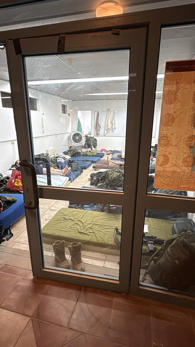 Ariel Kahana אריאל כהנא tweet media