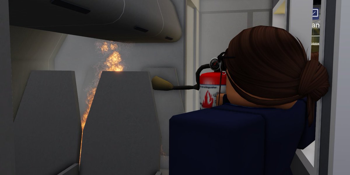 ROBLOX Ryanair tweet media