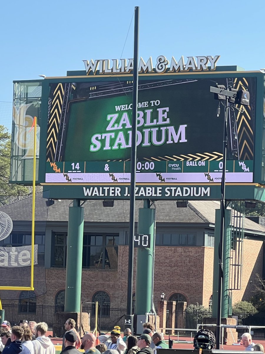 ZoCarter27's tweet photo. Great Junior Day at William &amp; Mary. Truly grateful to the coaching staff and players for taking the time to teach and share about the program and university. Blessed for the opportunity and looking forward to staying connected! @BoRevell @WMTribeFootball @CoachMikeLondon https://t.co/T4X1ohd2LA