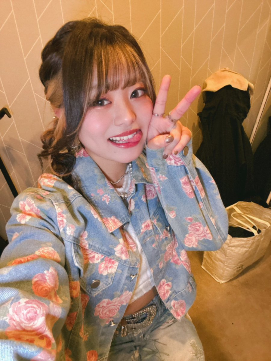 sorana_0305's tweet photo. SING SING SING vol.3⁡
ありがとうございました🙇‍♂️💓
⁡
とっても暖かな空間で幸せいっぱいでした〜✨️
昨日、今日とラフルームの音楽を受け取ってくれてありがとうございました💐
⁡
次回は3/15(日)今池ミカツキさんにソラナ生誕祭です🎂
��待ちしております🫶 https://t.co/9I4MZn2e15