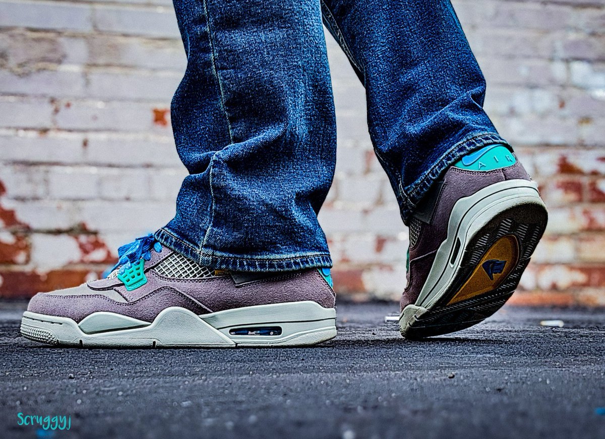Scruggyj's tweet photo. Union LA x Air Jordan 4 Retro 'Taupe Haze'
Shots from my collection
#scruggyjsneakers
#sneakershots
#unionjordan4taupehaze
#unionjordan4
#inmyjs
#airjordan https://t.co/Hj8qQe8jr9