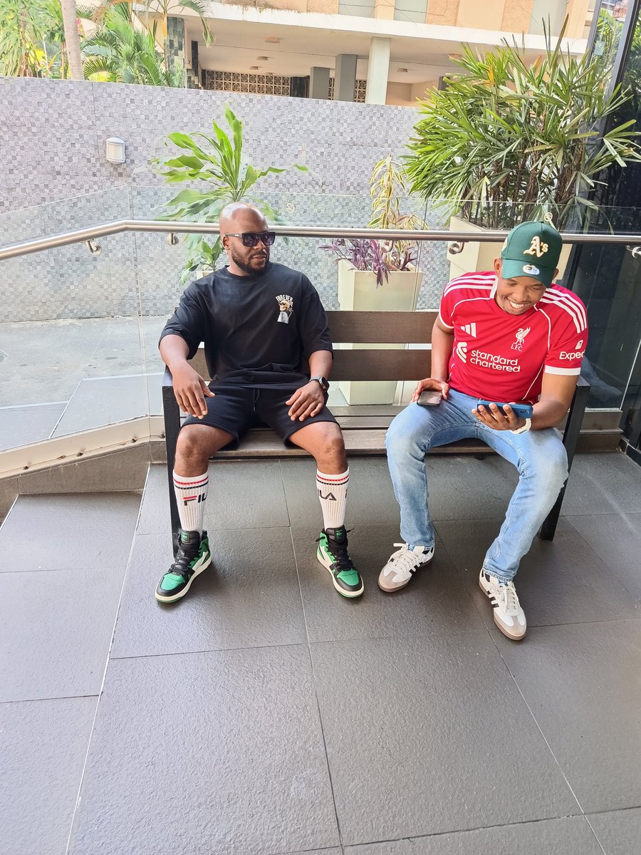 Mrs Gina’s Lover (@lyda_lyon) on Twitter photo 