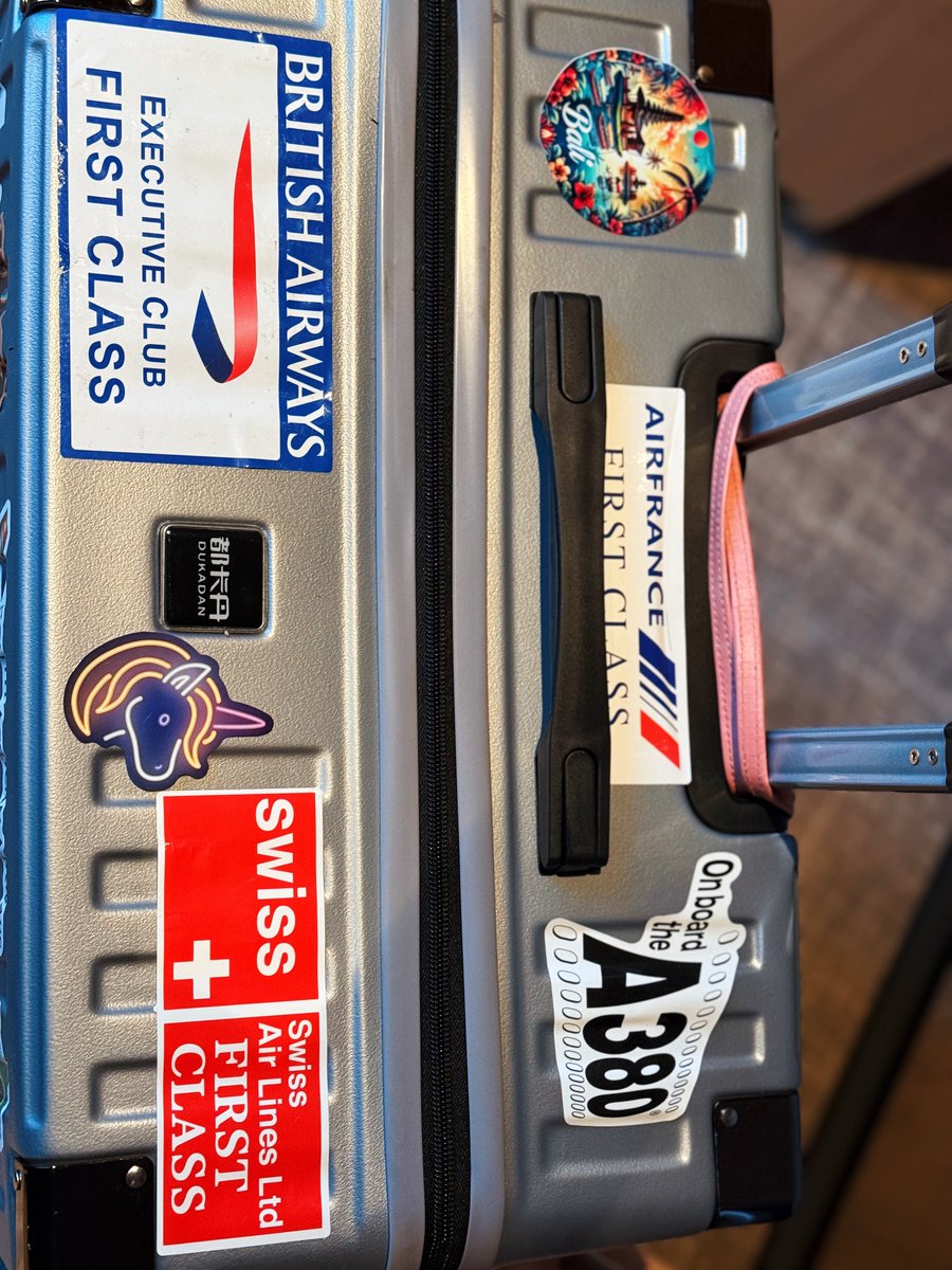 Karabo Mokgoko 🦄🌞 tweet media