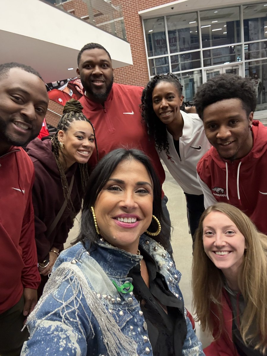 Rachel JOY Rohe 💍 tweet media