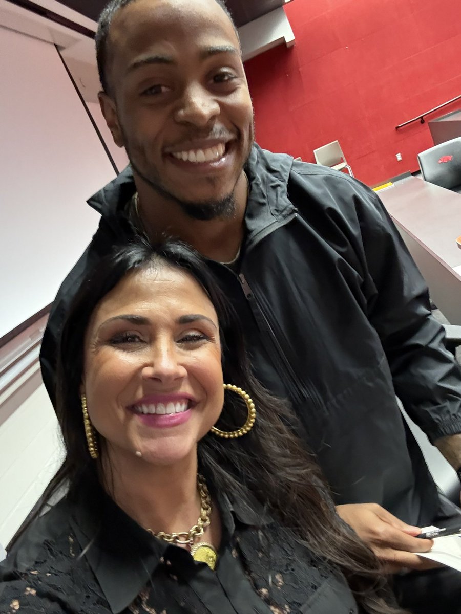 Rachel JOY Rohe 💍 tweet media