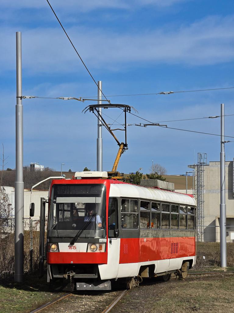 Tramvajačka z muzea tweet media
