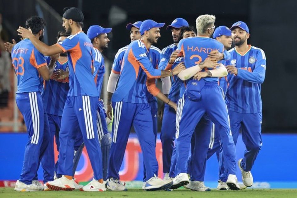 NayakRagini's tweet photo. Historic Triumph for #TeamIndia 

First to win the T20 Word Cup Thrice
First to defend World Champion Title
First to do so on our Home Ground
And May be
The First to win a World Cup on International Women’s Day ❤️

What a Feat #MenInBlue 
Soooo Proud of You ✨🔥🌈🎊 https://t.co/fa0JLpW4NK