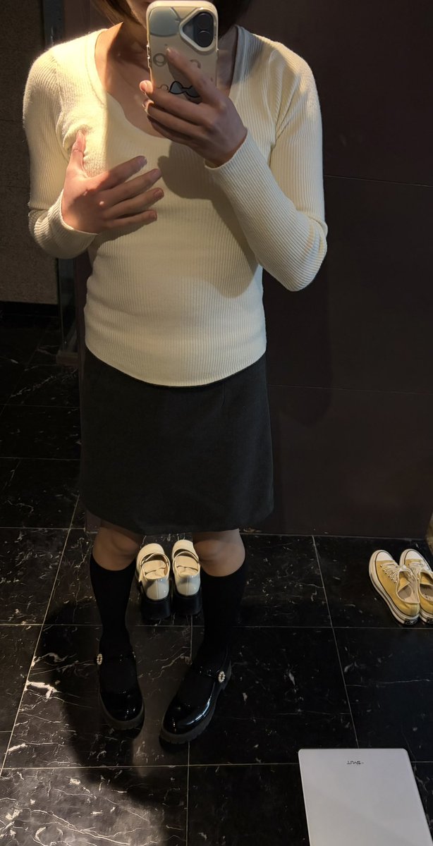 呜呜感觉小腿袜也好好穿