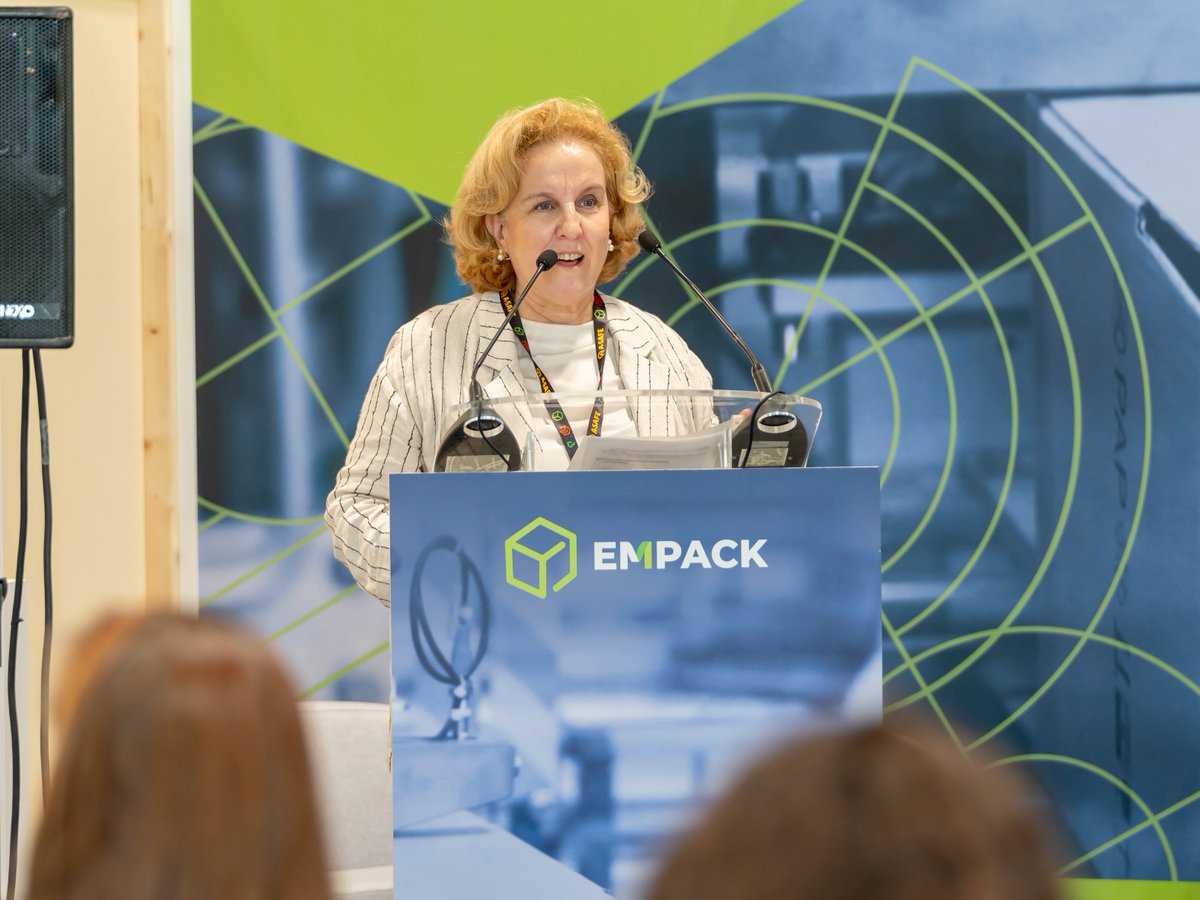 EmpackSpain's tweet photo. Hoy celebramos a todas las mujeres, a las que investigan, diseñan, producen, lideran equipos y empujan la industria hacia adelante cada día.

Porque cuando hay más miradas, más talento y más oportunidades, la industria crece mejor.

Feliz Día Internacional de la Mujer. 💜 https://t.co/HDHGyidvMM
