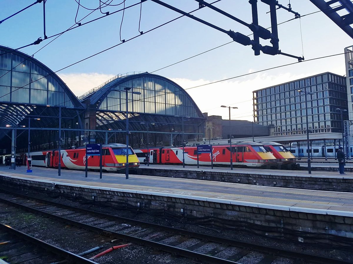 Capt. Osbert Twinge, Bt. KCB. tweet media