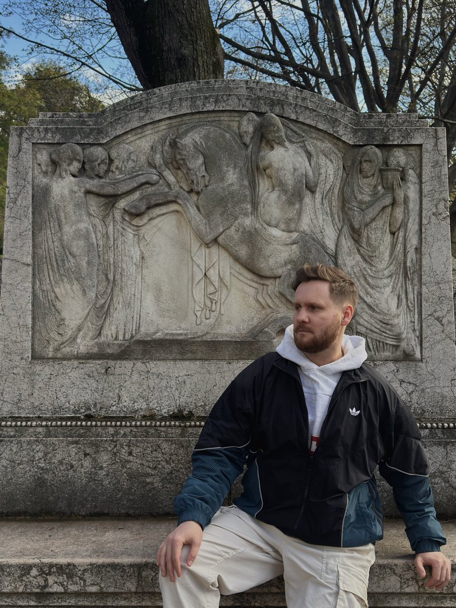 Chudai в перьях tweet media