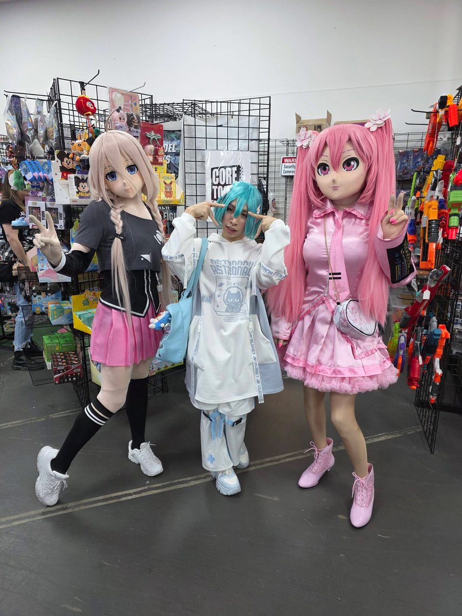 Sera 🔜 CBF Isekai & Cherry Blossom Festival tweet media