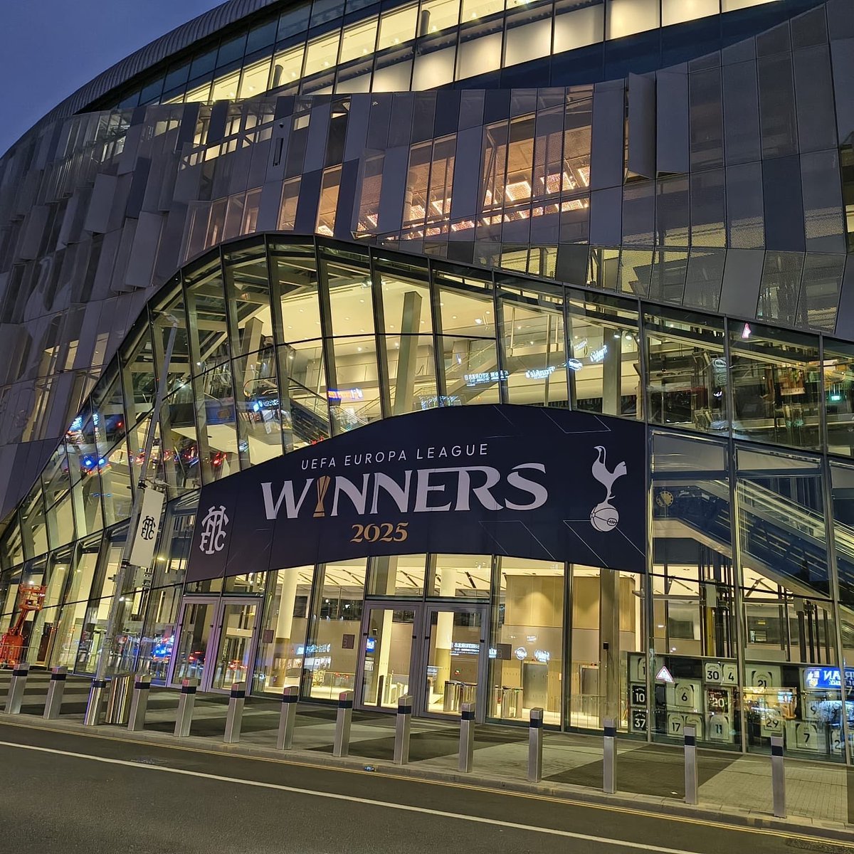 Richlyrichard tweet media