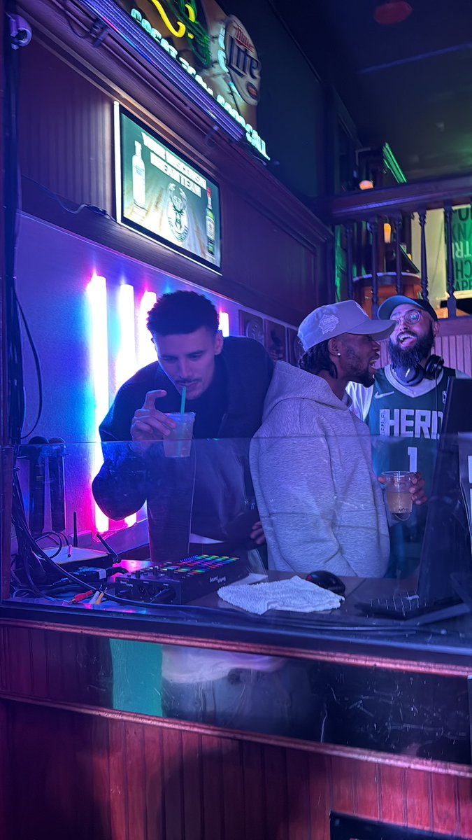 Ader Titsoff tweet media