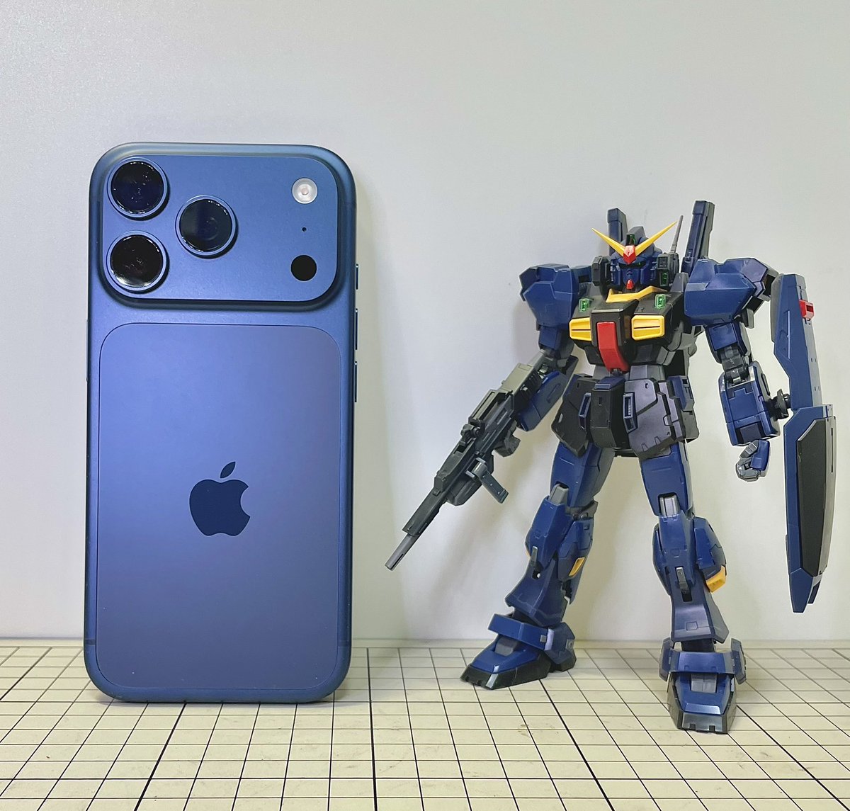 I_like_psswitch's tweet image. #iPhone17Pro
 
スマホを買い替え

設定やらデータ移行やら
ガラスフィルム貼りやらで
丸一日かかって疲れた💦

色はディープブルーを選択
#ティターンズ ぽくてカッコいい✨