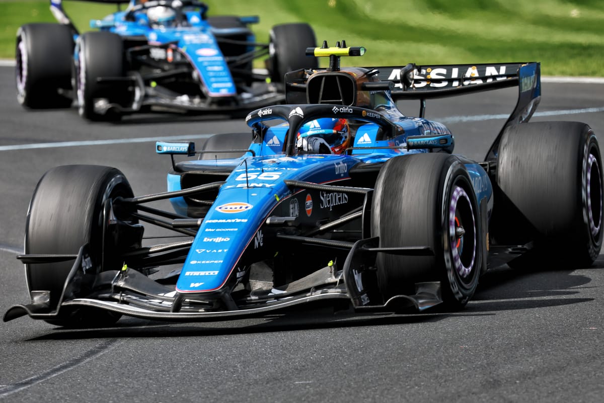 MotorsportiveHQ's tweet photo. 🚨 Williams chief ADMITS SURPRISE at Mercedes' 2026 engine edge.

👉 James Vowles reveals a "KNOWLEDGE GAP" in software is costing customer teams.

Despite identical hardware, Williams, McLaren &amp; Alpine are struggling after Australia. https://t.co/9eHZc2XS6t