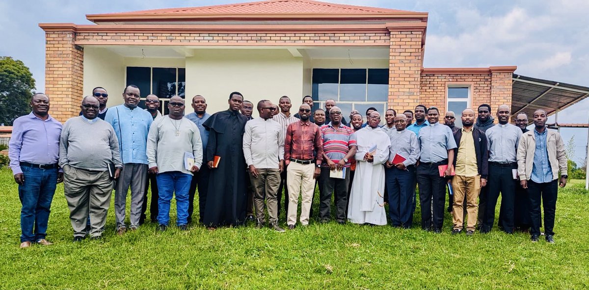 Archidiocèse de KIGALI tweet media